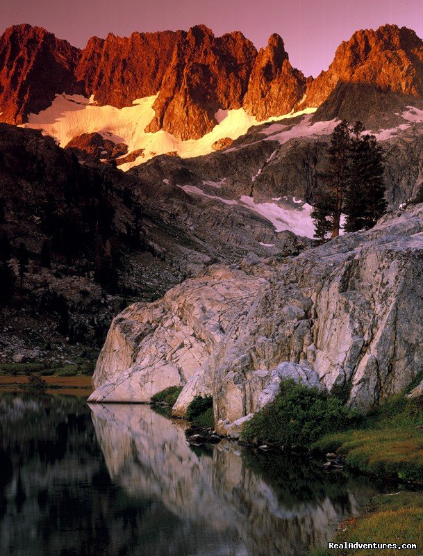 Experience the Range of Light (photo: Heidi Vetter) | Southern Yosemite Mountain Guides | Image #19/19 | 