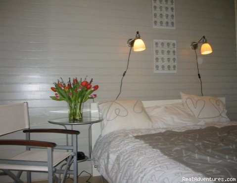 The Grey Room | Amsterdam Lodge B&B | Amsterdam, Netherlands | Bed & Breakfasts | Image #1/3 | 