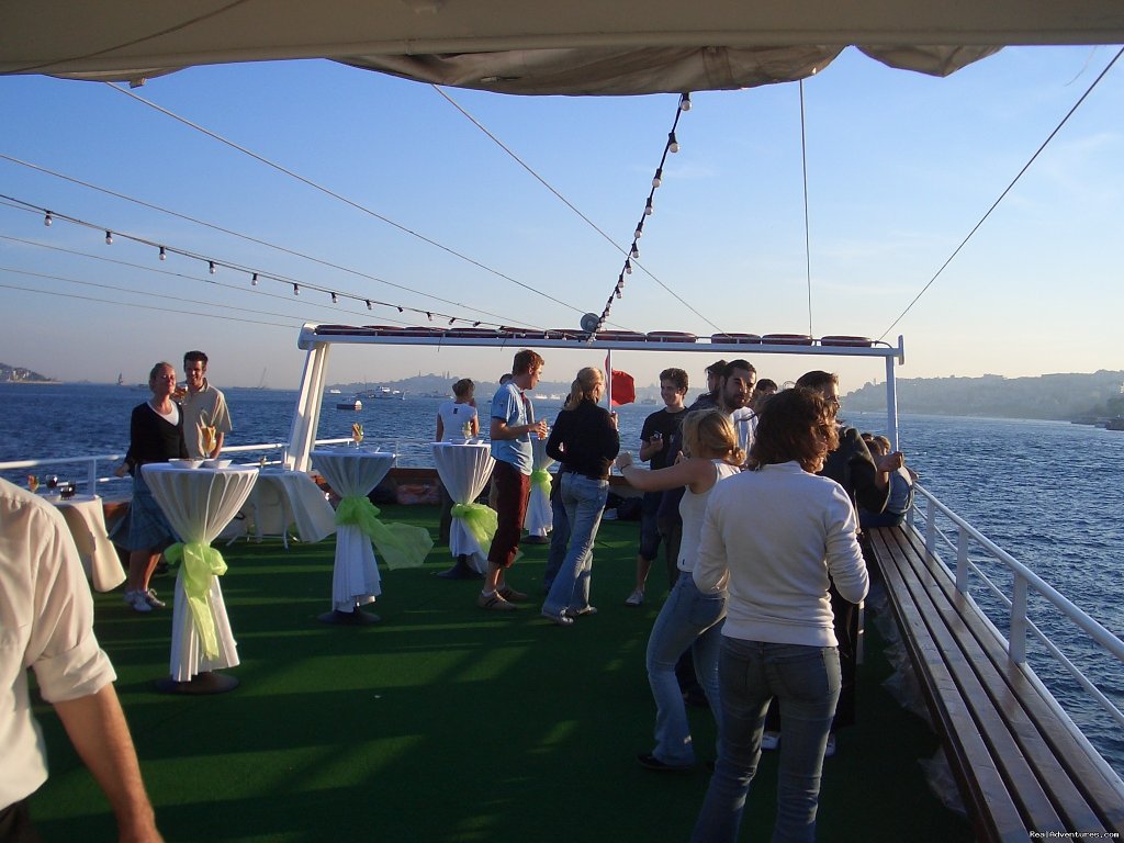 bosphorus tours, istanbul boat cruises, bosphorus boat tour, | Bosphorus Tours Istanbul | Image #14/17 | 
