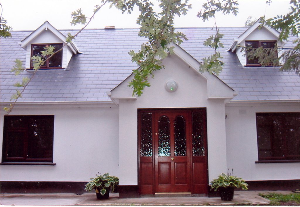 Ash Cottage b+b,guest entrance | Ash Cottage for historic,sporting or shopping. | navan, Ireland | Bed & Breakfasts | Image #1/9 | 