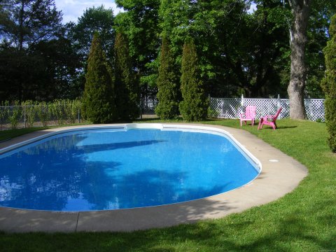 Tattingstone Inn, heated outdoor pool