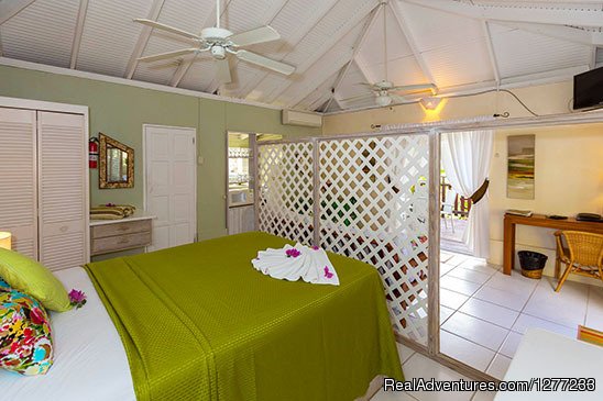 Sweet Nest Cottage Bedroom | Self Catering Villa and Apartments Rental | Image #11/12 | 