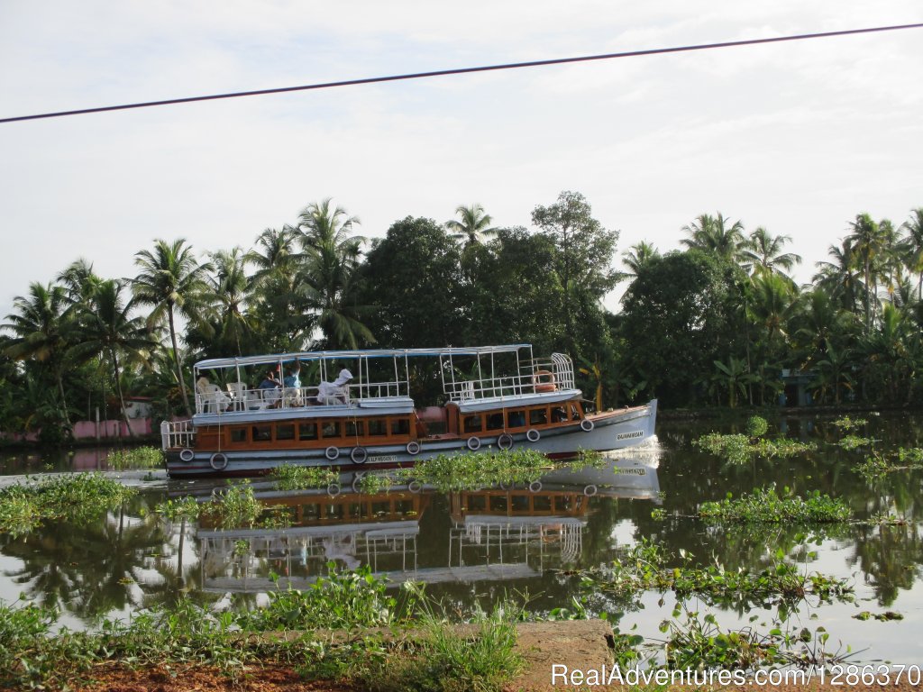 Backwater Cruise in Medium Motor Boat | Explore The Real Kerala Family Experience | Image #11/11 | 