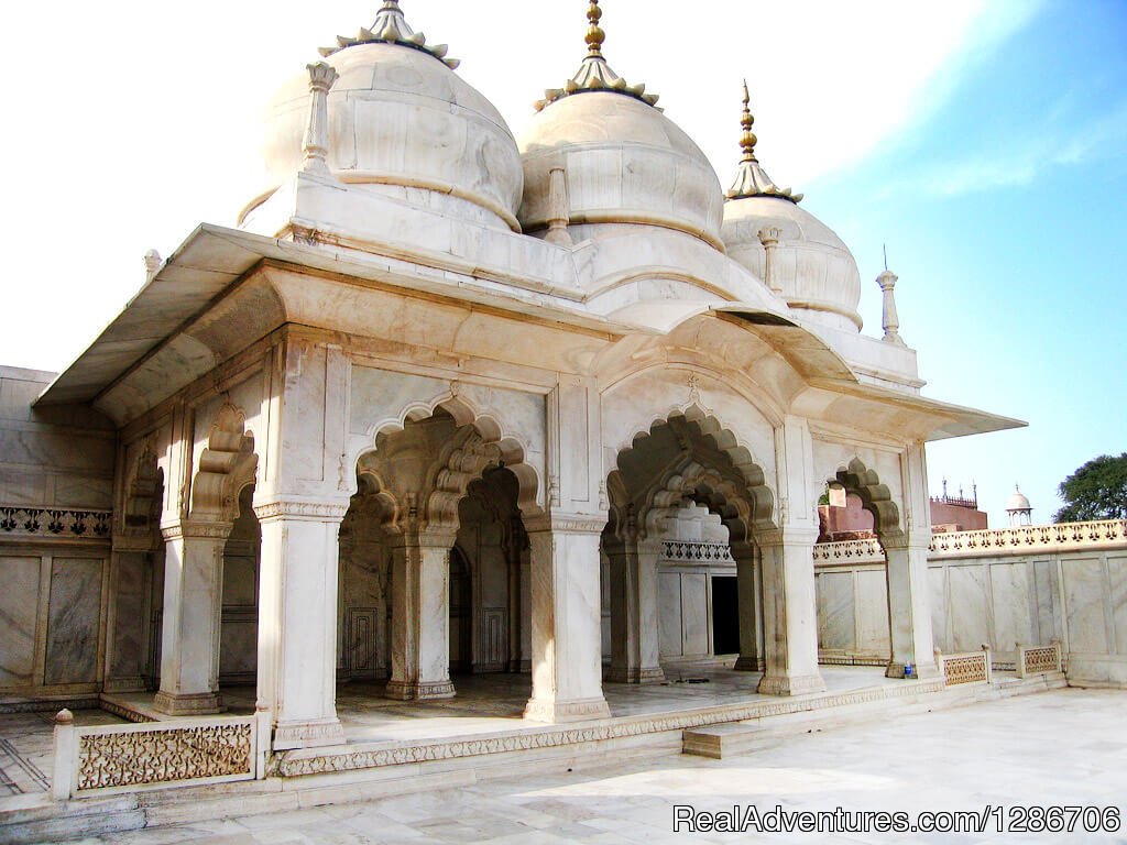 Moti Masjid Red Fort -Agra | Same Day Agra Tour | Image #3/5 | 