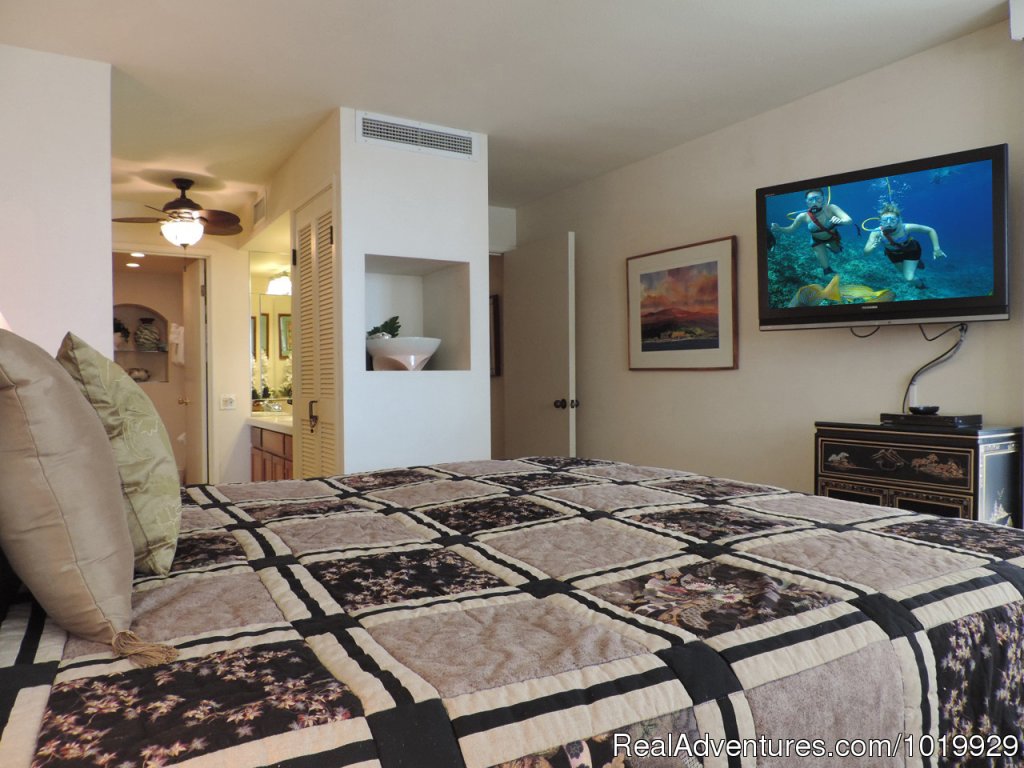 Master Bedroom | Polo Beach 2-4 Bd beachfront-Wailea, Makena, Maui | Image #17/19 | 