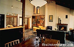 Luxurious central Queenstown Lodge: Living Area