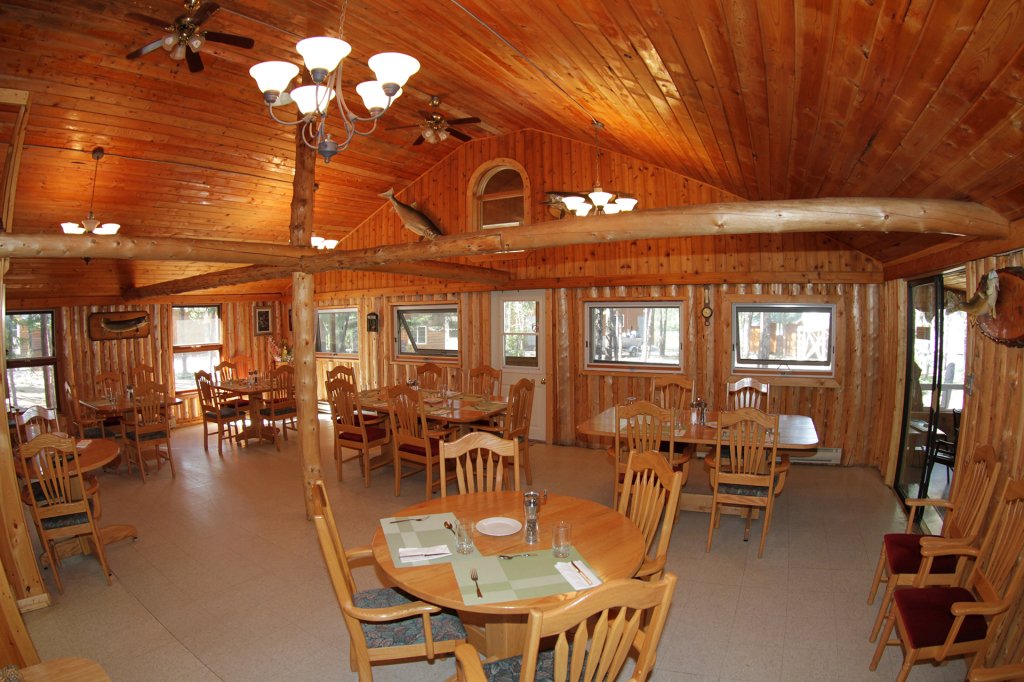 Minor Bay Lodge, Wollaston Lake, Saskat | Image #3/18 | 
