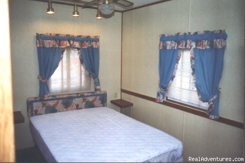 Affordable Accommodations in Niagara Falls, Canada: Photo #7