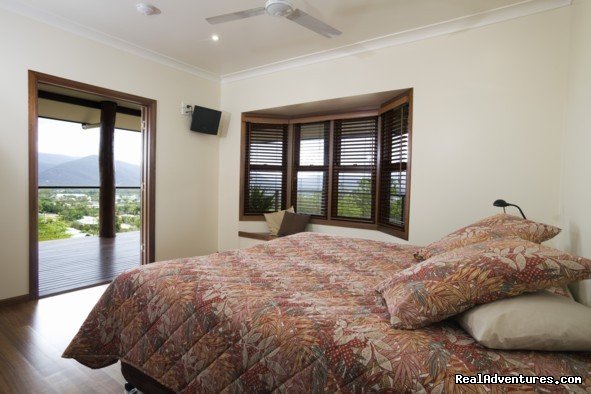 The Summit B&B - Pademelon rooms | Cairns Highlands Accommodation & Itineraries | Image #8/10 | 