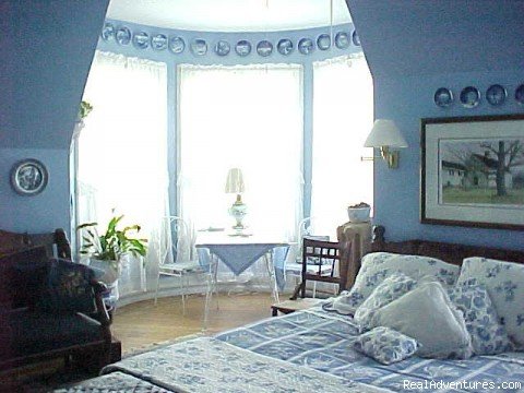 The Blue Willow Room | The Gables Bed and Breakfast | Image #2/7 | 