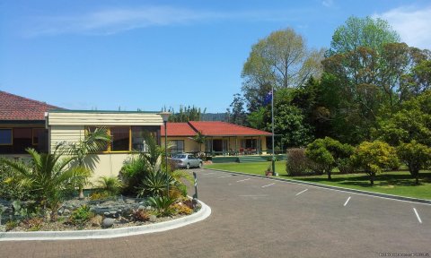 Aotearoa Lodge, side view