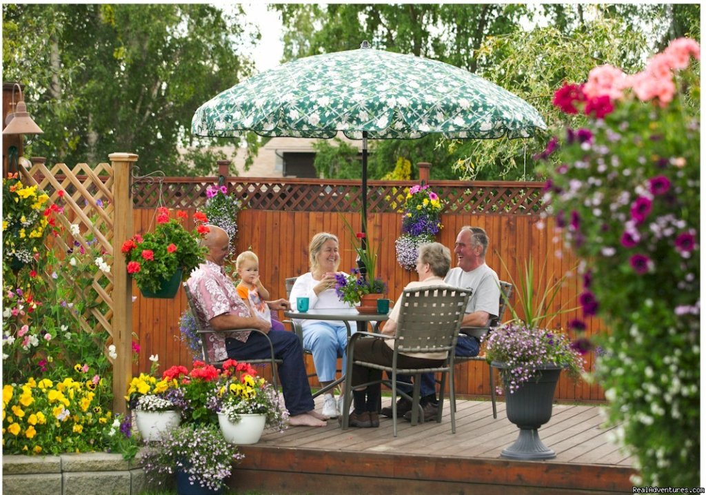 Enjoy the beautiful garden in the sun. | A Bed and Breakfast Inn on Minnie Street | Image #3/5 | 