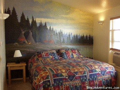 Enjoy Idaho's Beauty at BlackSmith Inn: shoshone room