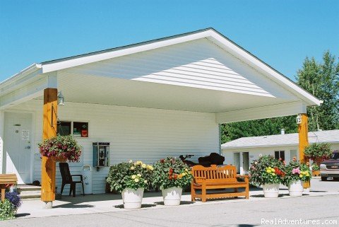 Office & Motel | Wild Duck Motel & RV Park | Terrace, British Columbia  | Campgrounds & RV Parks | Image #1/4 | 
