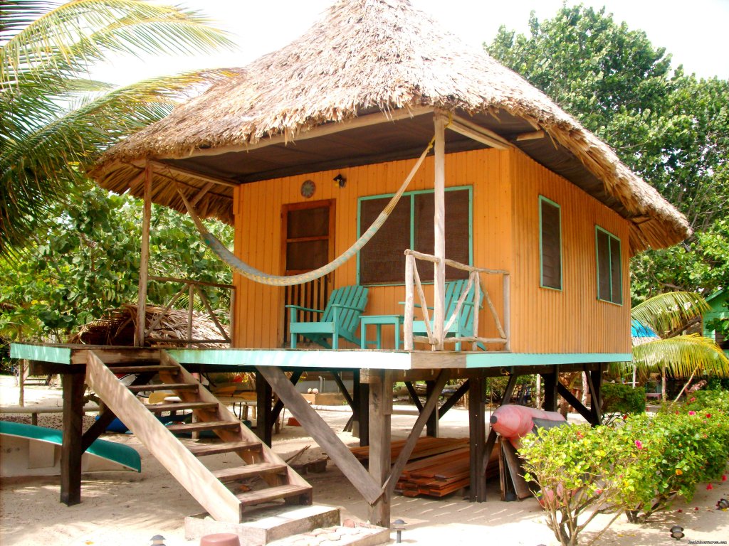 Parrot House Thatched Roofed Cabana | Green Parrot Beach Houses & Resort | Image #15/24 | 