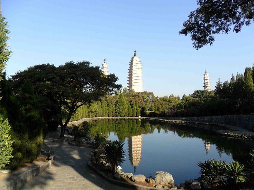 Three Pagodas Dali Reflecting Pond | China Group and Private Tours | Image #16/26 | 