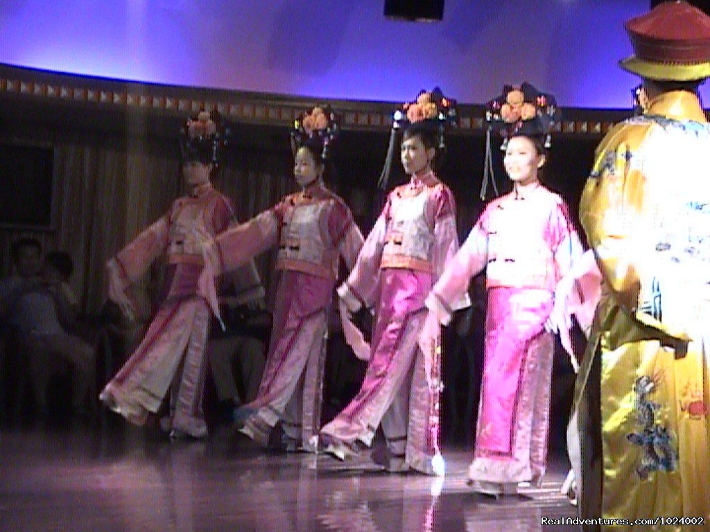 Ethnic Dancers | China Group and Private Tours | Image #18/26 | 