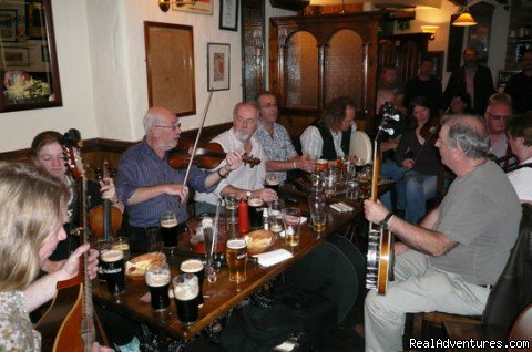 Enjoy a great Irish night | O Donnabhain's Gastro Bar & Guesthouse | Image #7/7 | 