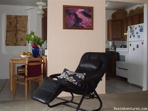 Paradise Cliffs B&B Retreat: The Back-Saver Chair for whale watching