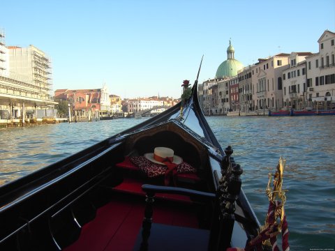 Gondola Tours in Venice