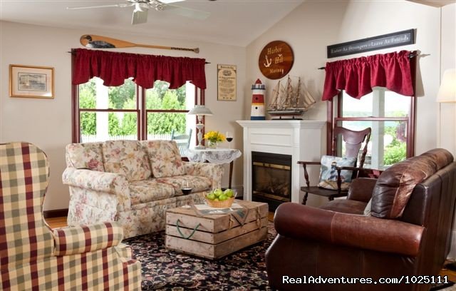 Guest Gathering Room | Romantic Waterfront B&B near Mystic and Casinos | Image #3/26 | 