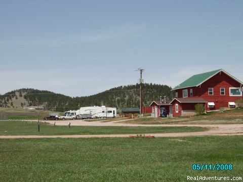 Three Flags RV Park: Camp Store and RV Sites