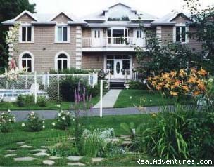 Bed & Breakfast Mesnil: house