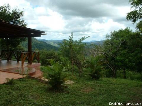 Estrella de Paraiso Private Nature Reserve: Entrance side of house