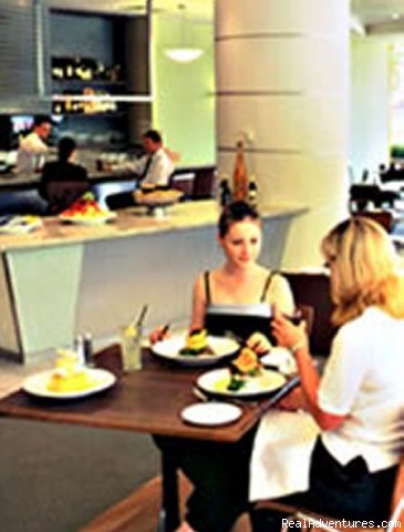 Sydney Furnished and Serviced Apartments: On site restaurant in some locations