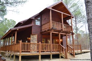 Luxury Cabins at Beavers Bend Resort Park | Broken Bow, Oklahoma | Vacation Rentals