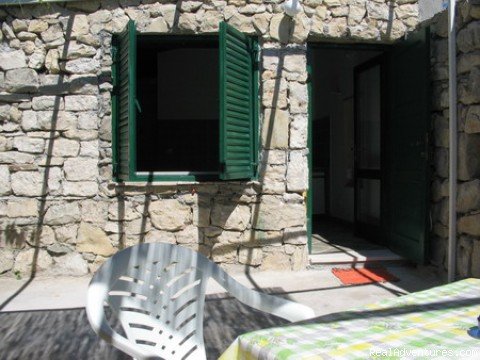 Garden Private Accommodation Croatia-Split / | Image #4/5 | 