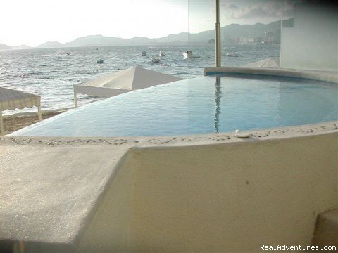 Magnificent Acapulco Beachfront Penthouse | Image #12/20 | 