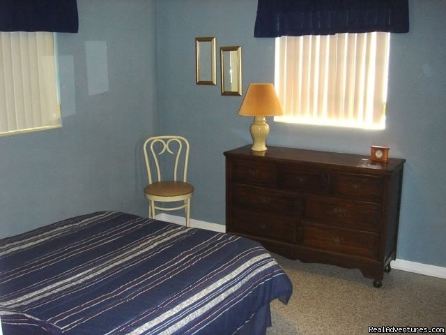 second bedroom | New Port Richey Vacation House | Image #4/9 | 