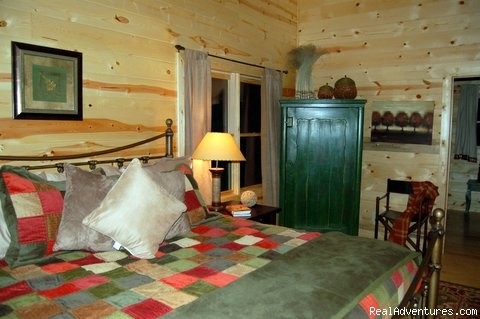 Luxury Cabin, FREE Night, Firepit, Mtn Views, NEW: Master Suite with comfortable luxury.
