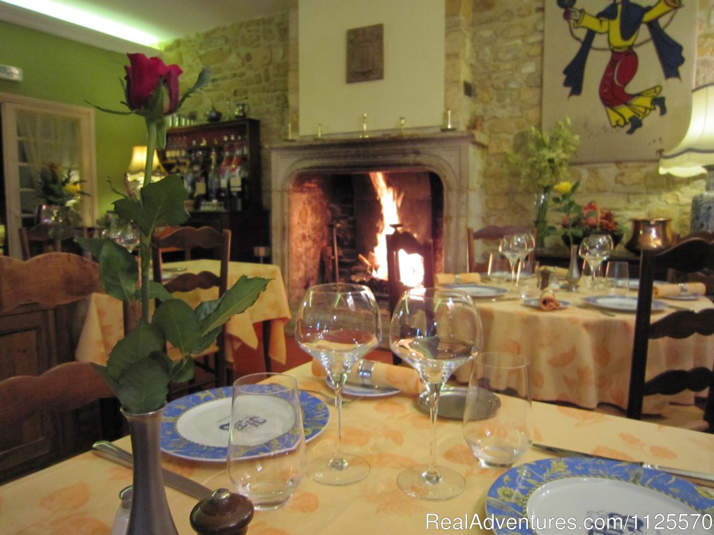 Enjoy fine dining | Cycle The Dordogne | Image #5/17 | 