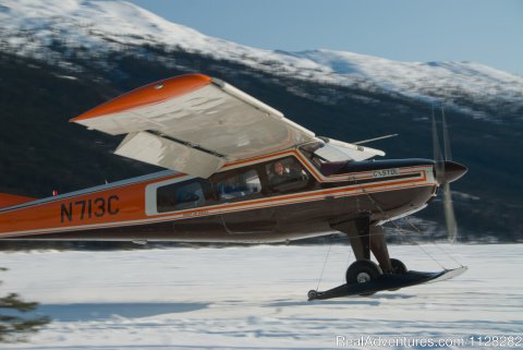 Ski plane transport