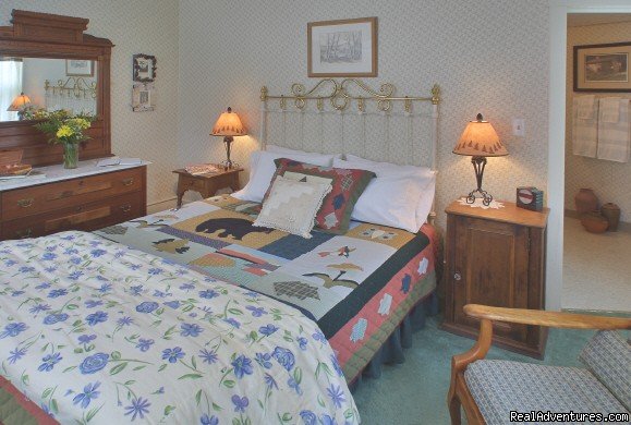 New hampshire inn | Inn at Crystal Lake and Plamer House Pub | Eaton, New Hampshire  | Bed & Breakfasts | Image #1/2 | 