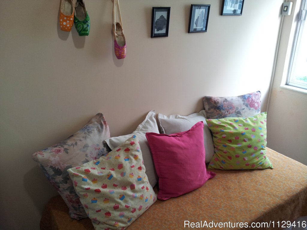 Cosy couch bed in the living room | Copacabana 1 bedroom | Image #2/12 | 