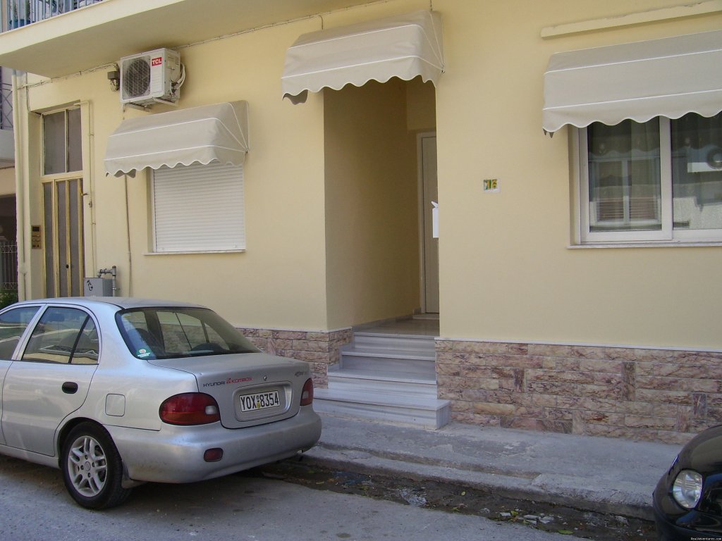 Photo #1 | Rooms to rent in family house | Athens, Greece | Vacation Rentals | Image #1/5 | 