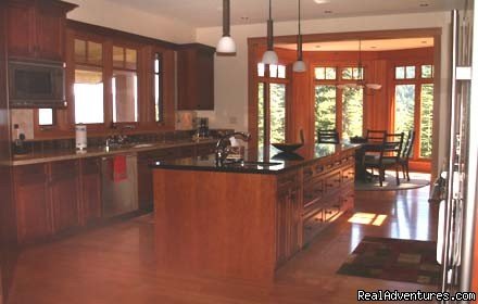 State of the Art Kitchen | Aloha Whistler Accommodations | Image #3/7 | 