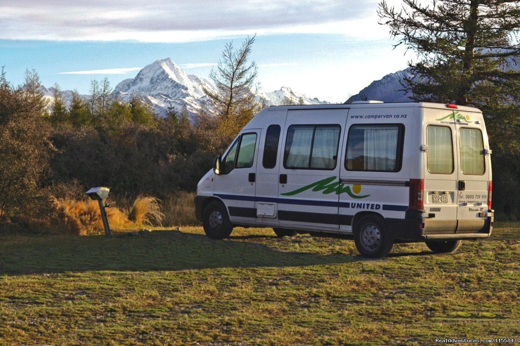 Glentanner Powered Campervan Sites | Glentanner Park Centre Mount Cook New Zealand | Image #3/17 | 