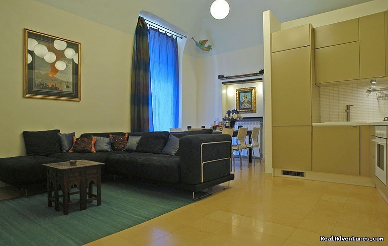 living room | B&B diLetto a Napoli, Naples, Italy | Image #6/14 | 