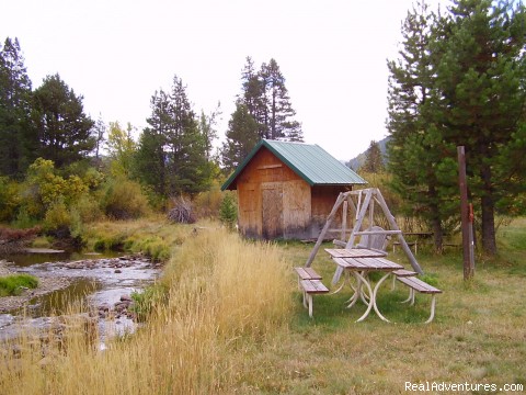 LUXURY S. LK. TAHOE VACATION RENTAL & BOAT CHARTER: CABIN AND PICNIC AREA AT RIVER