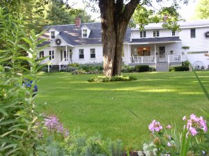 Buttonwood Inn on Mount Surprise | North Conway, New Hampshire | Bed & Breakfasts