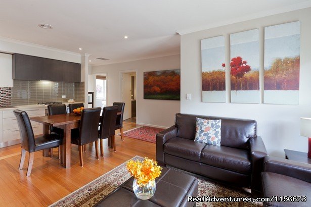 Sandy Breeze 2 - 3 bedroom home in Sandringham | Boutique Stays - Self contained apartments/houses | Image #3/5 | 