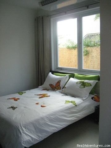 Ocean Villa 2 blocks from the beach in San Juan: Master Bedroom