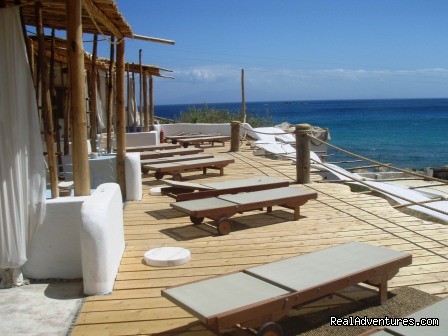 PUBLIC SEATING AREA - SEA SIDE MYKONOS AT THE UNIQUE BEACH KALO LIVADI - cyclades: mykonos greece bed & breakfasts mykonos