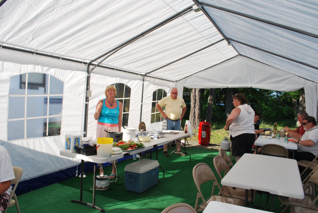 Activities Tent | Edgewater RV Resort and Marina at Foster Lake | Image #13/15 | 