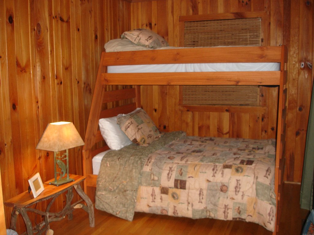 Kids Bedroom | Colonel Weber Ski Lodge | Image #5/9 | 