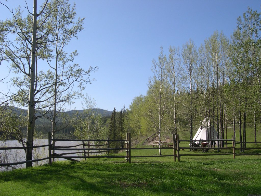 Riverside Teepee Campsite | Old Entrance Cabins & Trail Rides Near Jasper Park | Image #5/12 | 